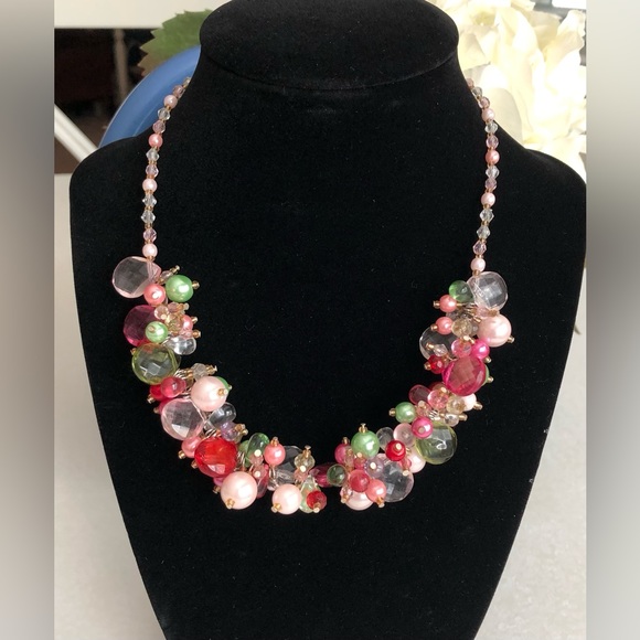 Cluster Bead Necklace and Pierced Earrings - Picture 6 of 8